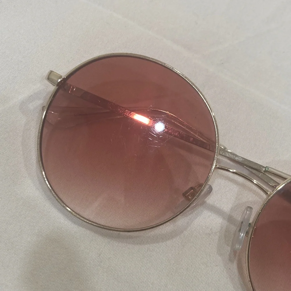 Round Silver Frame Sunglasses with Pink Gradient Lenses